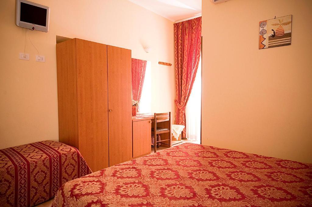 לינה וארוחת בוקר רומא Parioli House חדר תמונה